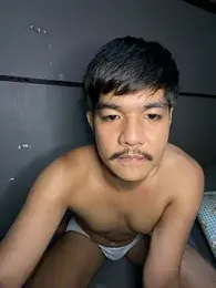 Dylannn_30 — Stripchat stream photo (Aug 2026)