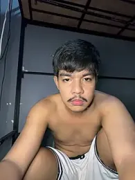 Dylannn_30 — Stripchat stream photo (Aug 2026)