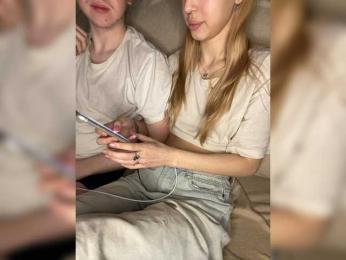 Slim_baby — modelo de webcam en línea en bongacams