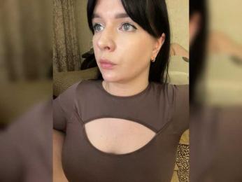 HellMor — modelo de webcam en línea en bongacams