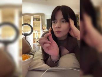 HellMor — modelo de webcam en línea en bongacams