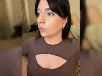 HellMor — modelo de webcam en línea en bongacams