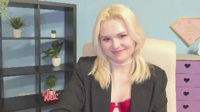 SweetLilyxo — Cam4 stream photo (Feb 2026)