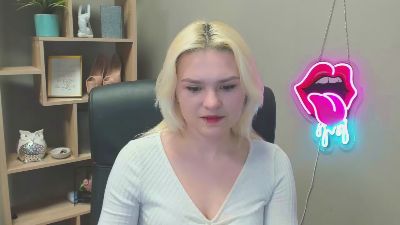 SweetLilyxo — Cam4 stream photo (Feb 2026)