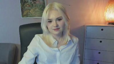 SweetLilyxo — Cam4 stream photo (Feb 2026)