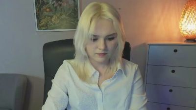 SweetLilyxo — Cam4 stream photo (Feb 2026)