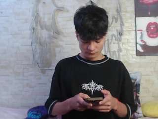 axelmilokairodyerear — camsoda