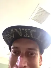Leshok — Stripchat stream photo (Nov 2025)