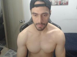 Jusstin I — modelo de webcam en línea en flirt4free