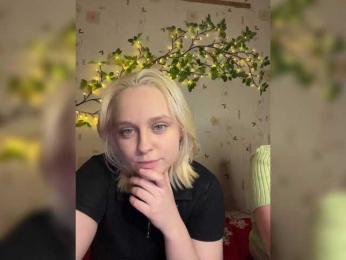 The-best-babies — modelo de webcam en línea en bongacams