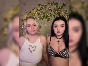 The-best-babies — modelo de webcam en línea en bongacams