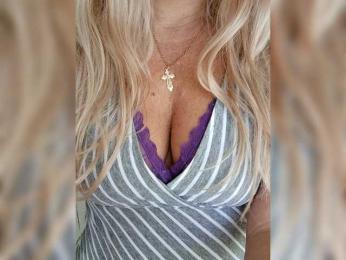 Divaya — Bongacams stream photo (Aug 2026)