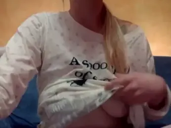ToAnWTW — Stripchat stream photo (Mar 2026)