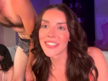 leahhayes — Chaturbate stream photo (Apr 2026)