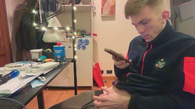 Alexbisex3040 — Cam4 stream photo (Apr 2026)