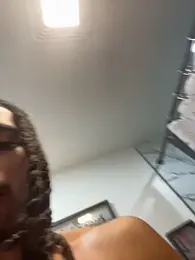 Mellyj053 — Stripchat stream photo (Apr 2026)