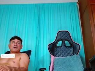 hot-couple2030 — Camsoda stream photo (Mar 2026)