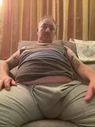 Russirayu — Stripchat stream photo (May 2026)