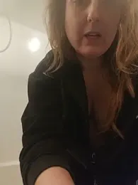 TattedMamaXOXO — Stripchat profile photo