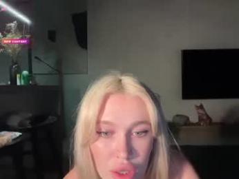 golden_alinee — Chaturbate stream photo (Jun 2026)