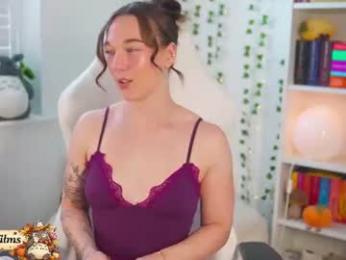 foxfilms — modelo de webcam en línea en chaturbate