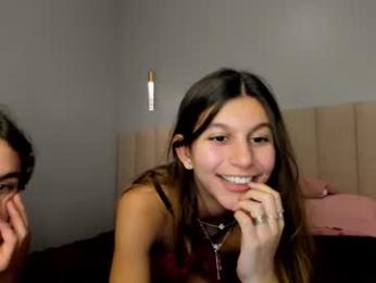 lola_linss — modelo de webcam en línea en chaturbate