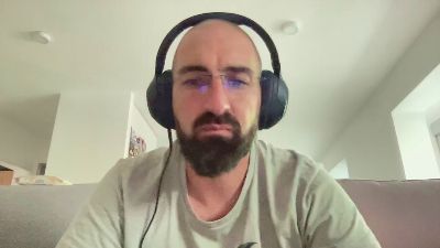 v1c70r1985 — modelo de webcam en línea en cam4