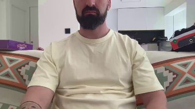 v1c70r1985 — modelo de webcam en línea en cam4