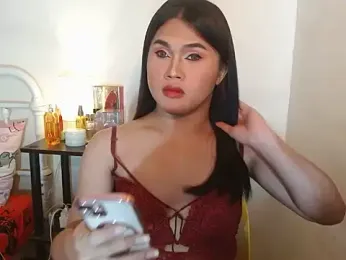JustineBIGCUM — Stripchat stream photo (Oct 2025)
