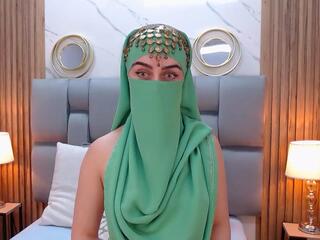 Aliah Manzur — modelo de webcam en línea en flirt4free