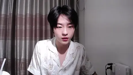XIAOZHU-01 — modelo de webcam en línea en stripchat