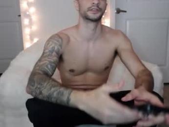 papijakey — modelo de webcam en línea en chaturbate