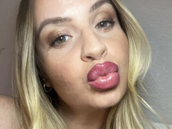 PeachyyBunnyy — livejasmin