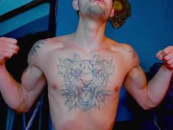 alejo_323__ — Chaturbate stream photo (Apr 2026)