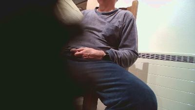 objectup2 — Cam4 stream photo (Apr 2026)