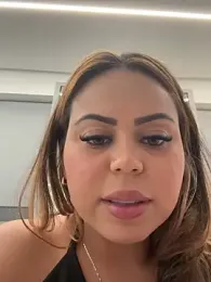 lariic — Stripchat stream photo (Mar 2026)