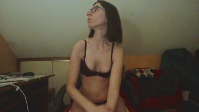 Pivoine27 — modelo de webcam en línea en cam4