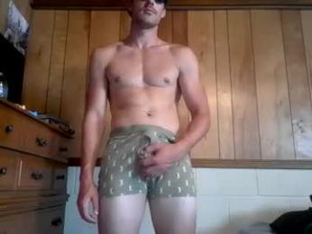 bruce251251 — Chaturbate stream photo (Aug 2026)