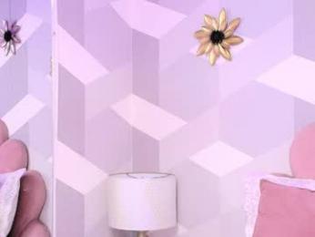 kyliemonnet — Chaturbate stream photo (Apr 2025)