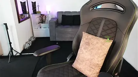 knimh — Stripchat stream photo (Feb 2026)