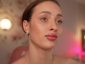 MilaLuxury — bongacams