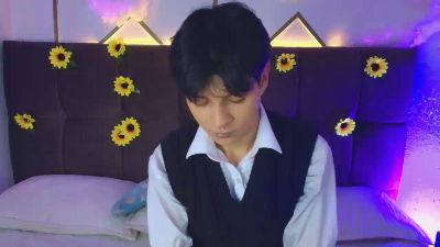 AleAurarashi — Cam4 stream photo (Apr 2026)