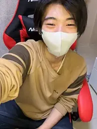 Mura109905 — modelo de webcam en línea en stripchat