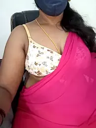 Tamil-hotwife — Stripchat stream photo (Apr 2026)
