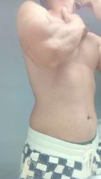 Mecheroman024 — modelo de webcam en línea en cam4