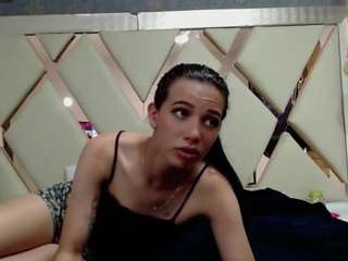 domiinate — Camsoda stream photo (Apr 2026)