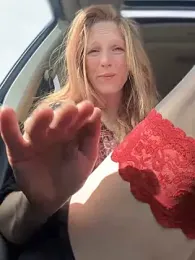 GoldenFlameGoddess — Stripchat stream photo (Apr 2026)