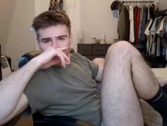 college_dad_bod — Chaturbate stream photo (Apr 2026)