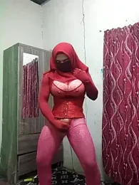 ElisyaHijabDoll — Stripchat stream photo (Aug 2026)