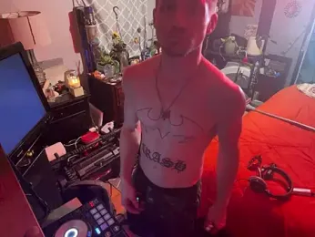 trash4cash — Stripchat stream photo (Apr 2026)